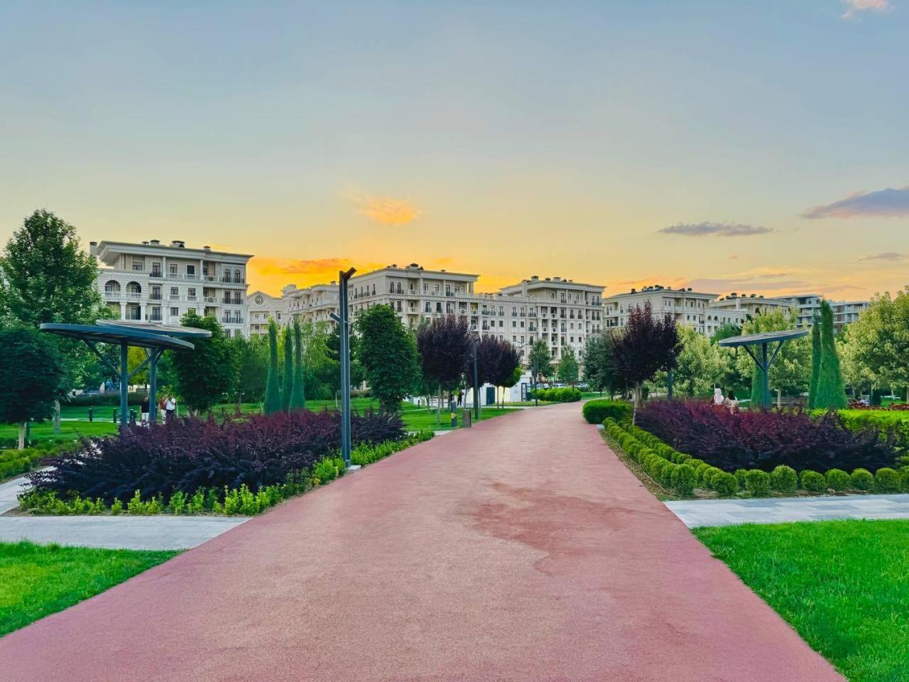Boulevard Tashkent City エクステリア 写真
